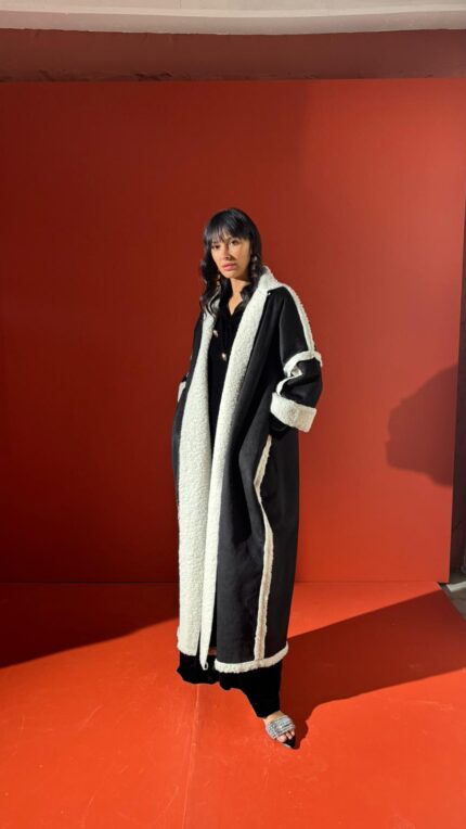 Black Bisht